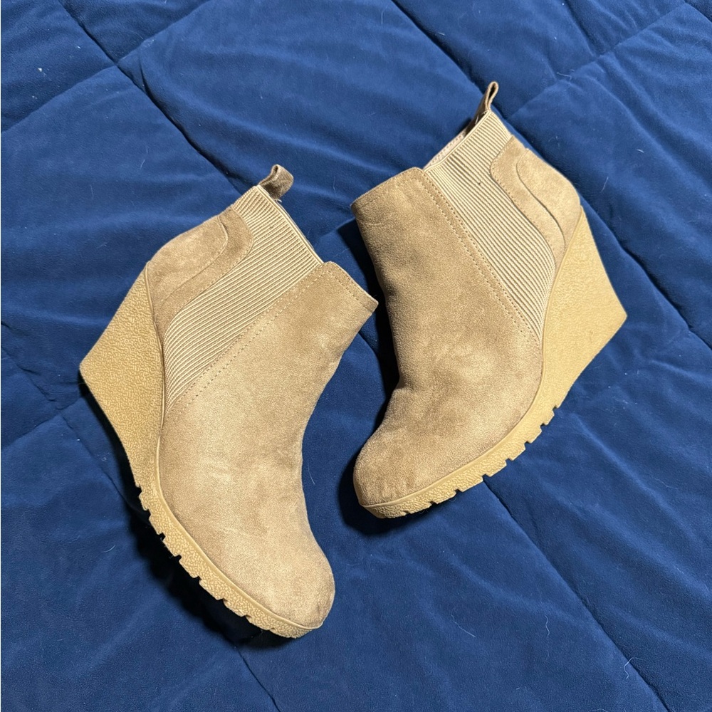 MIA BOOTIES!!